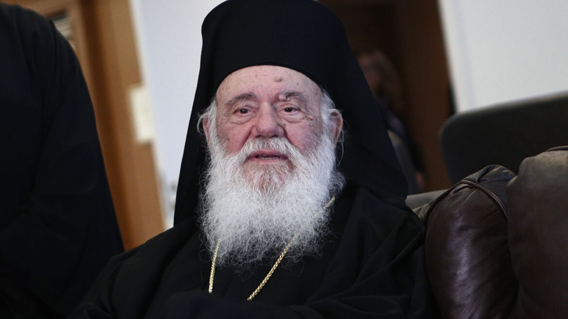Ιερώνυμος στο Breitbart: Θετική εξέλιξη η εκλογή Τραμπ, μη αποδεκτός από πολλούς στην Ελλάδα ο γάμος ομόφυλων