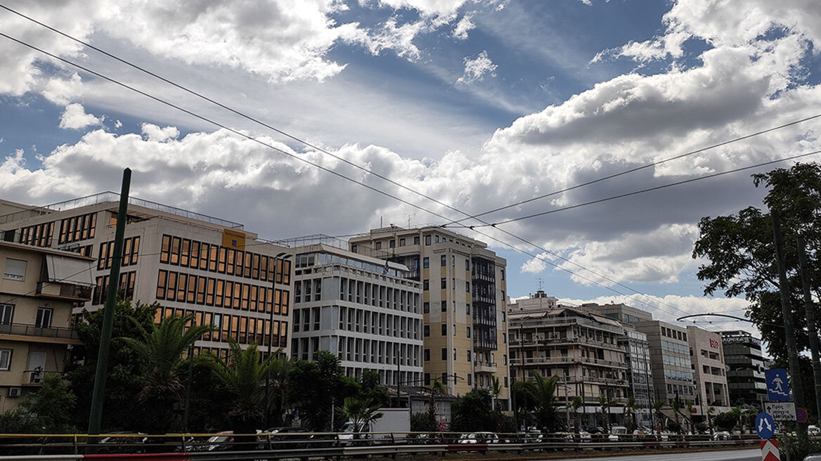 Καιρός: Συννεφιά, τοπικές βροχές και αφρικανική σκόνη σήμερα, Τετάρτη
