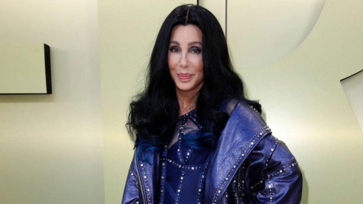 Σερ: Αποκαλύπτει γιατί προτιμά τους νεότερους άνδρες