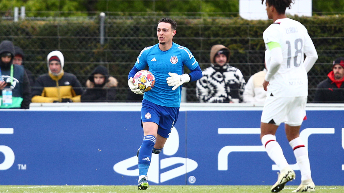 Ολυμπιακός: Ο Σίνα επέλεξε να εκπροσωπήσει την Εθνική Αλβανίας