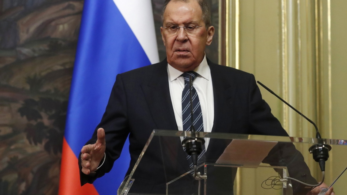 Λαβρόφ: Δεν μπορεί η Τουρκία να πουλήσει S-400 σε άλλες χώρες χωρίς τη συγκατάθεση της Ρωσίας
