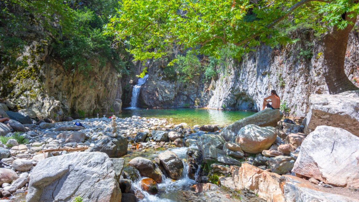 Το φαράγγι του Φονιά με το υποβλητικό όνομα και τους υπέροχους καταρράκτες