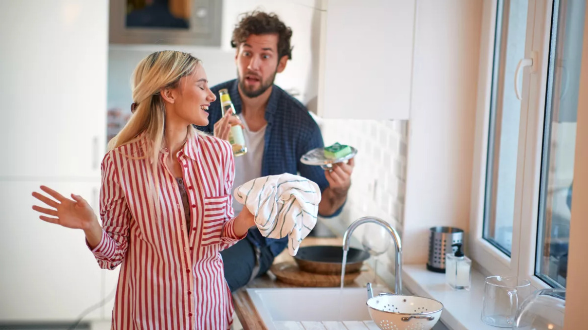 Σχέσεις: Η προσκόλληση στο παρελθόν βλάπτει – 5 τρόποι να την αποφύγετε