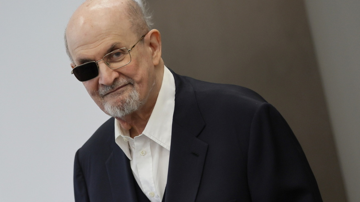 Ποινή 25 ετών στον άνδρα που μαχαίρωσε τον Σαλμάν Ρούσντι
