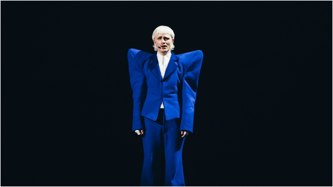 Eurovision: Ο Tζουστ Κλάιν δεν συμμετείχε στην πρόβα γιατί ήθελε να κάνει μία δήλωση επί σκηνής για την Ισραηλινή τραγουδίστρια