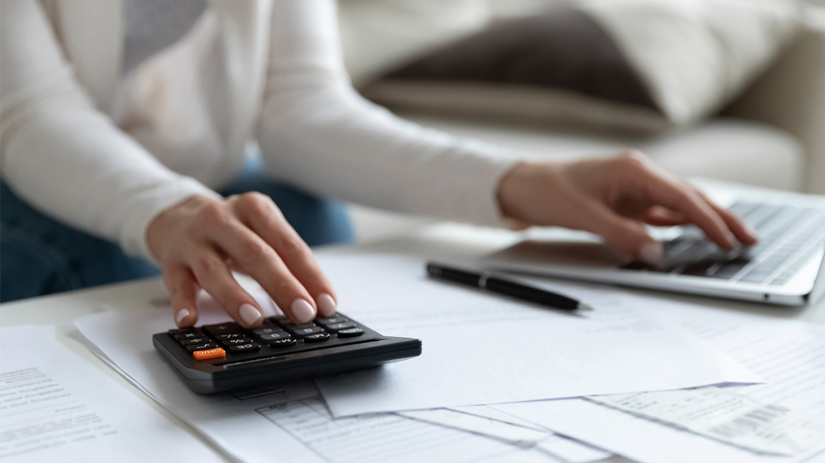 Φορολογικές δηλώσεις: Πότε εκπνέει η προθεσμία υποβολής 