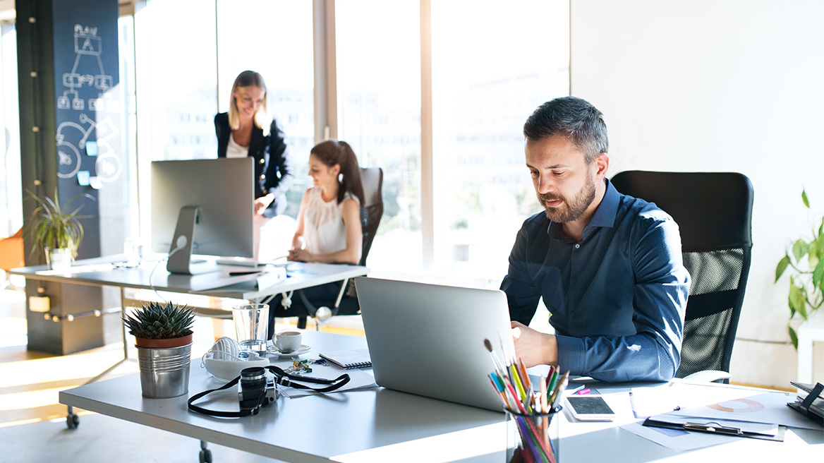 ΔΥΠΑ: Περισσότερες από 3.000 θέσεις εργασίας προσφέρουν 120 επιχειρήσεις στις «Ημέρες Καριέρας» στη Θεσσαλονίκη