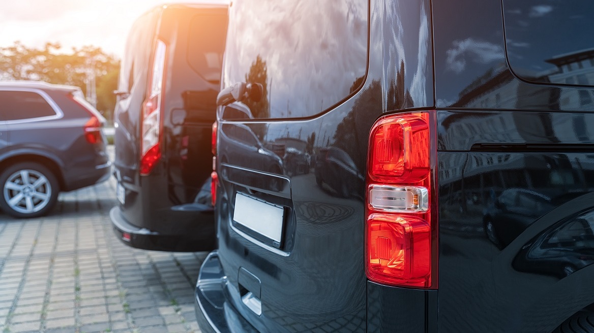 ΣτΕ: Για 2η φορά  δικαιώθηκαν  οι ιδιοκτήτες  των mini bus  για το χρόνο των προκρατήσεων