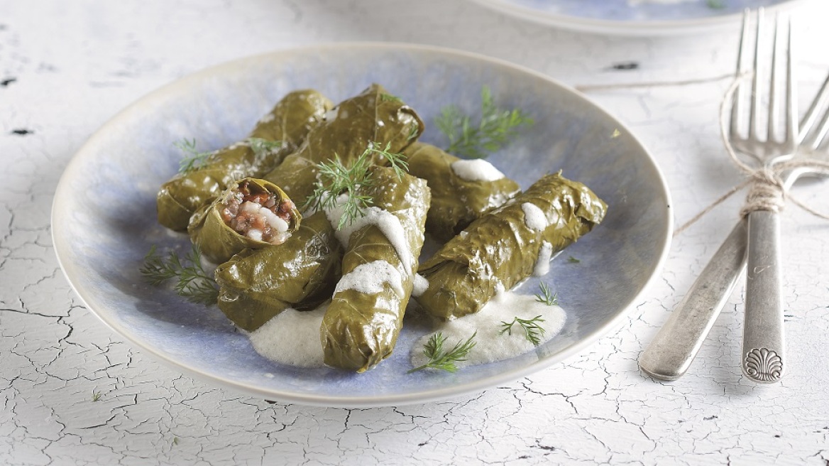 18 νόστιμες ιδέες με τα αμπελόφυλλα που βρίσκουμε τώρα στην αγορά