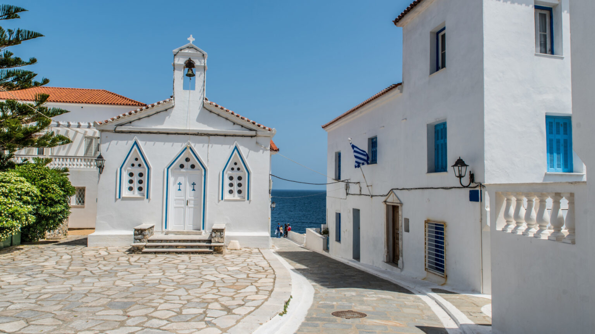 Χώρα, Mπατσί, Μαίνητες, Στενιές: 4 προορισμοί στην αρχοντική Άνδρο