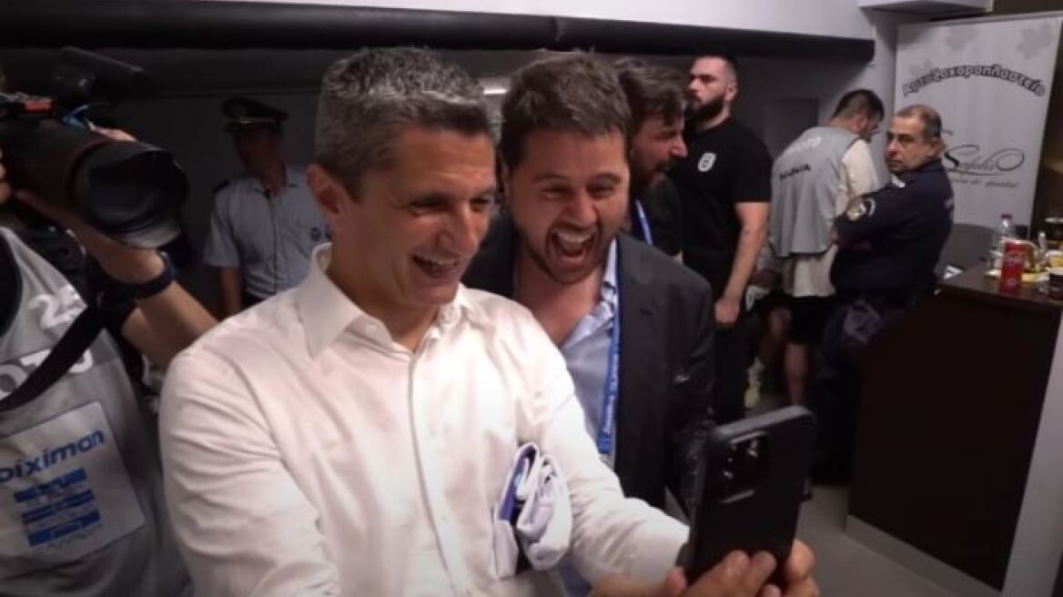 Η βιντεοκλήση του Σαββίδη και το τρελό πάρτι για την κατάκτηση του τίτλου - Δείτε την παρακάμερα του PAOK TV