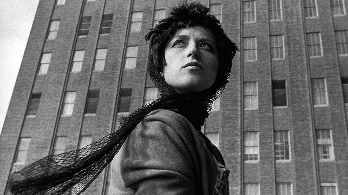 «Cindy Sherman at Cycladic: Πρώιμα έργα»