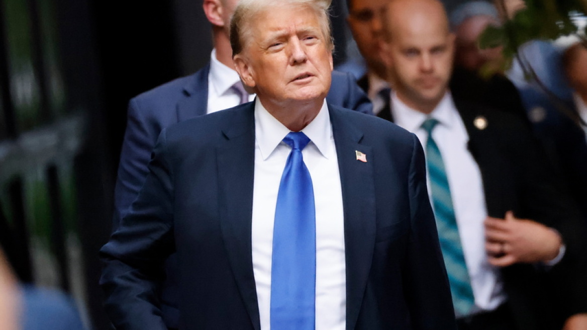 Επίθεση Τραμπ κατά πάντων: Στημένη η δίκη, διεφθαρμένος ο εισαγγελέας