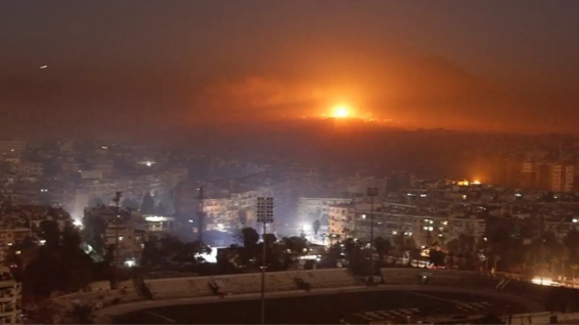 Συρία: Τουλάχιστον 12 νεκροί σε αεροπορική επιδρομή του Ισραήλ 