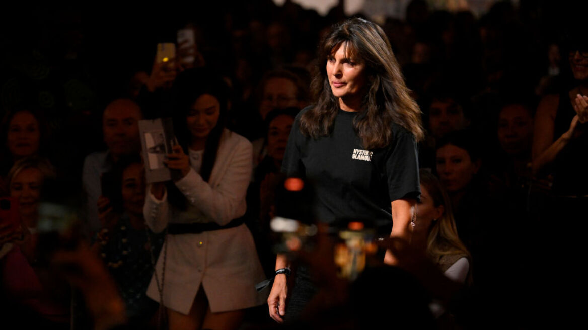 Η Βιρζινί Βιάρ αποχαιρετά τη Chanel