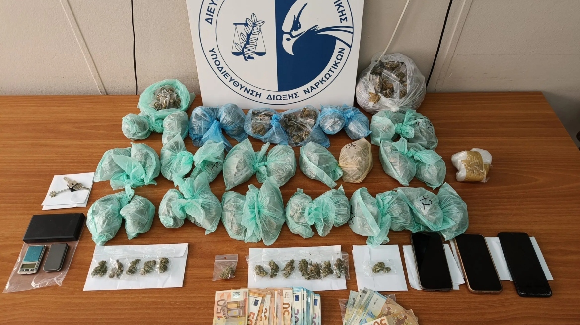 Ναρκωτικά: Συνελήφθησαν 4 άτομα για διακίνηση στο κέντρο της Αθήνας