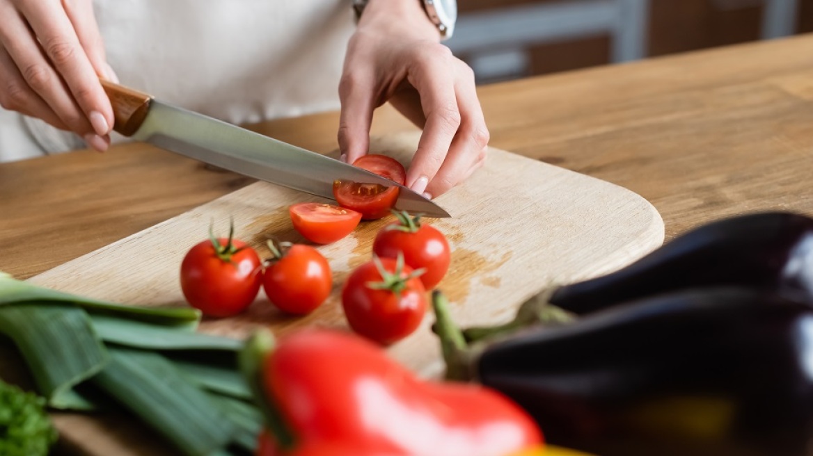 Τρώγονται οι φλούδες των φρούτων και των λαχανικών;