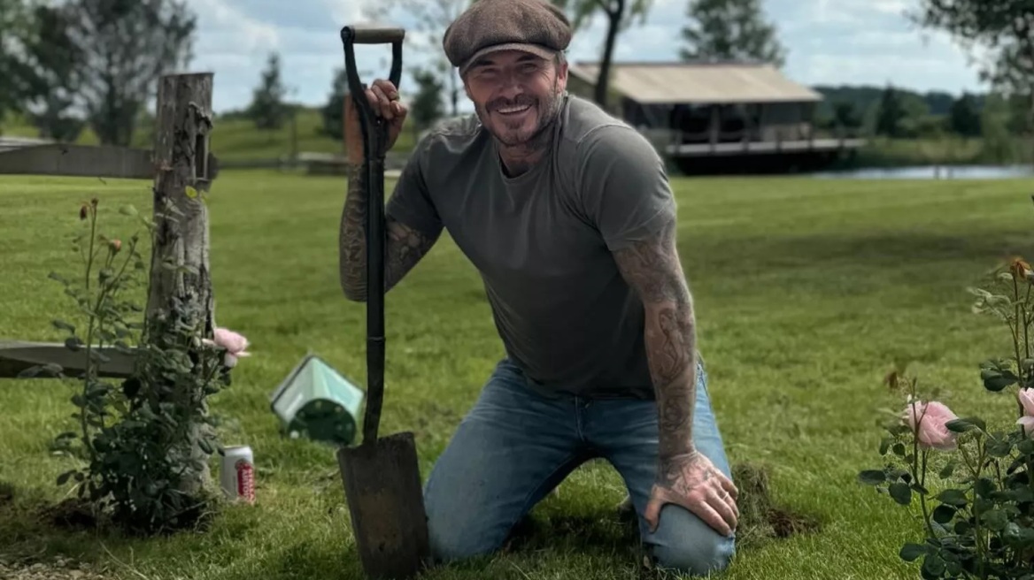 O Ντέιβιντ Μπέκαμ κηπουρός: Οι φωτογραφίες που τράβηξε η Βικτόρια και τα σχόλια των θαυμαστών του