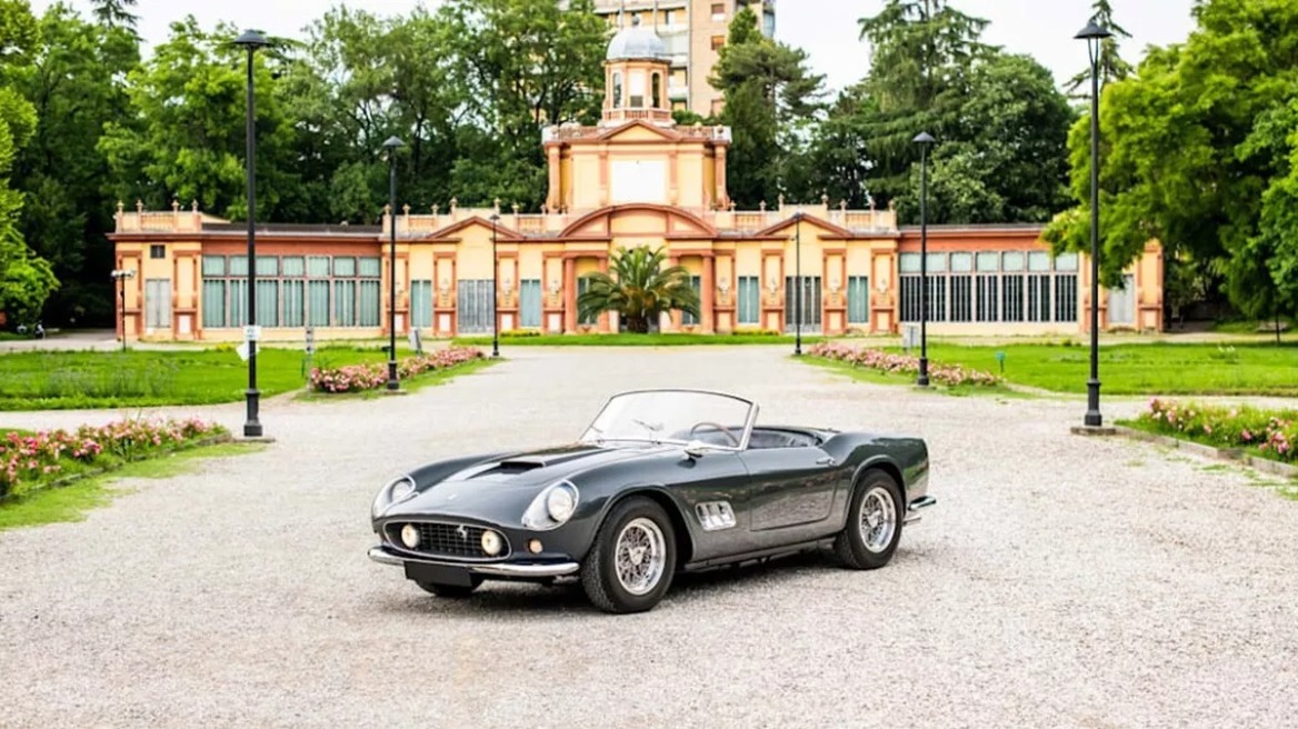 Στο σφυρί μία σπάνια Ferrari