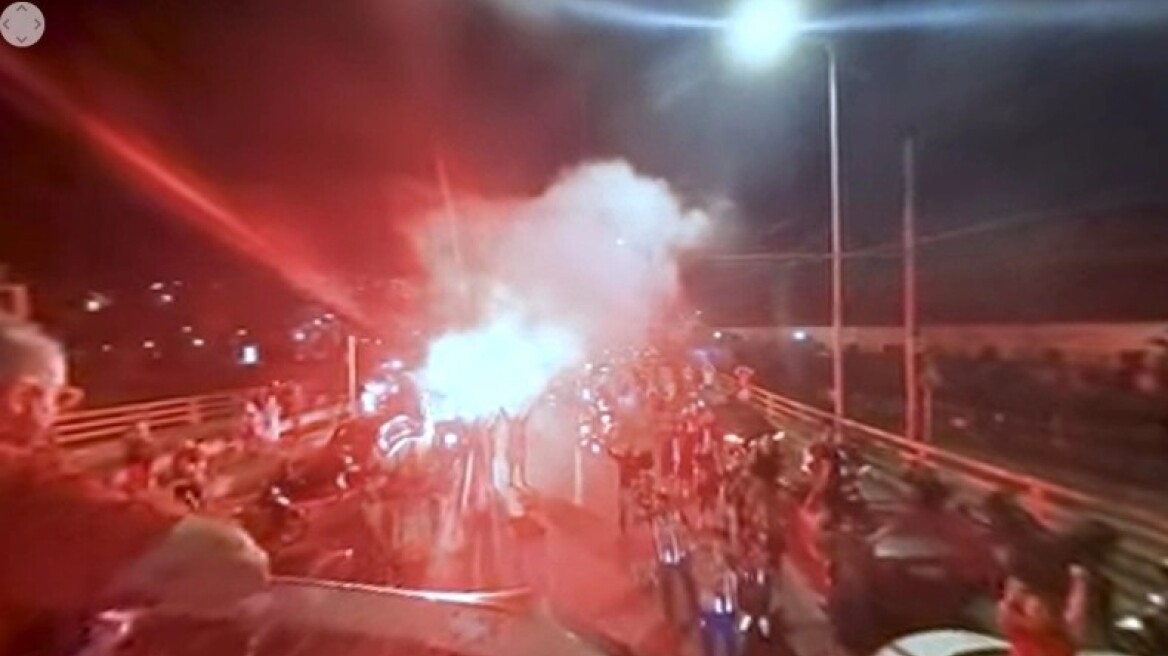 Το βίντεο της ΠΑΕ Ολυμπιακός για την πορεία των Κυπελλούχων Ευρώπης προς το Δημοτικό Θέατρο Πειραιά το βράδυ του τελικού