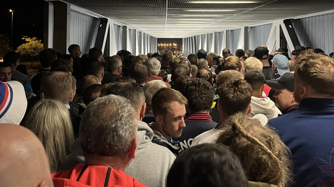 Euro 2024: Έντονα παράπονα για τις μετακινήσεις - Στοιβαγμένοι οπαδοί για ώρες - Δείτε φωτογραφίες