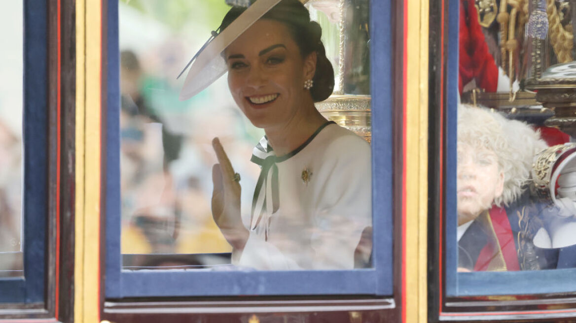 Kate Middleton: Το φόρεμα που έβαλε στην πρώτη της εμφάνιση μετά την ανακοίνωση του καρκίνου το είχε φορέσει ξανά 