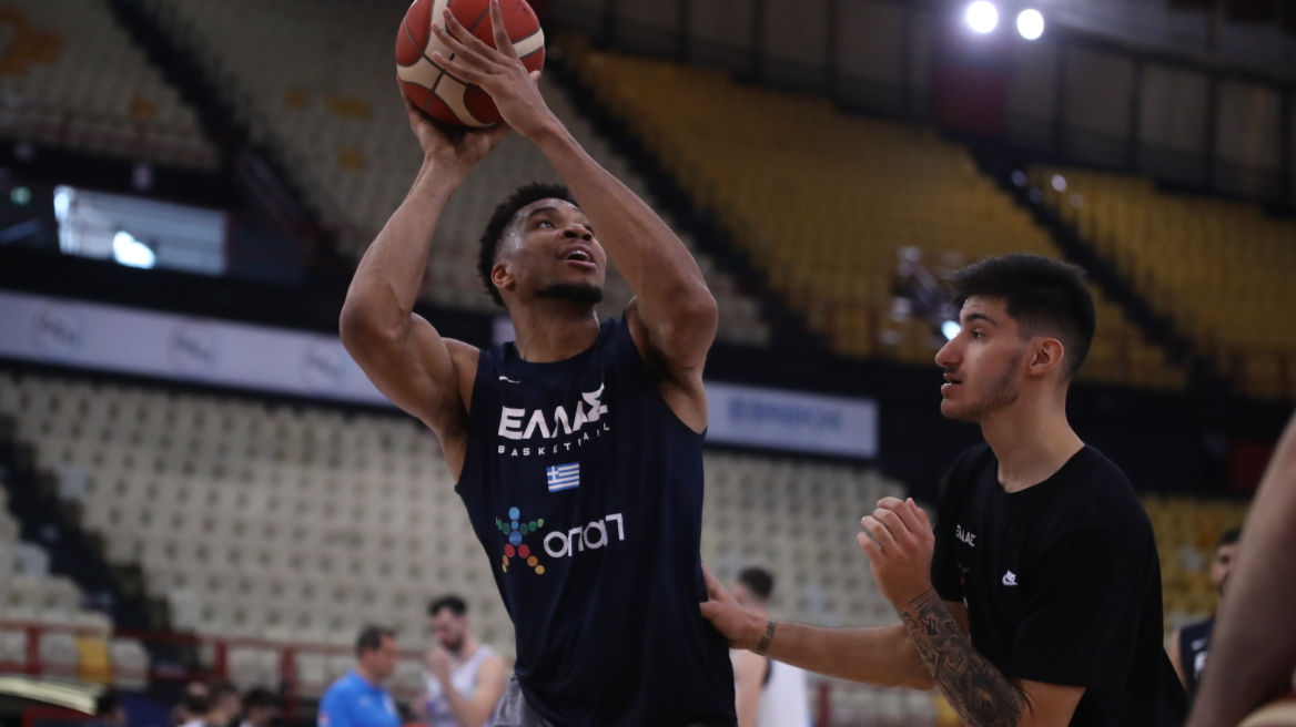 Το μάθημα του Αντετοκούνμπο στον Καλαϊτζάκη στο ΣΕΦ - Βίντεο 