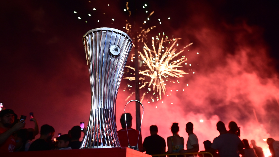 Ολυμπιακός: Στη Μυτιλήνη τα ευρωπαϊκά τρόπαια - Βίντεο, φωτογραφίες 