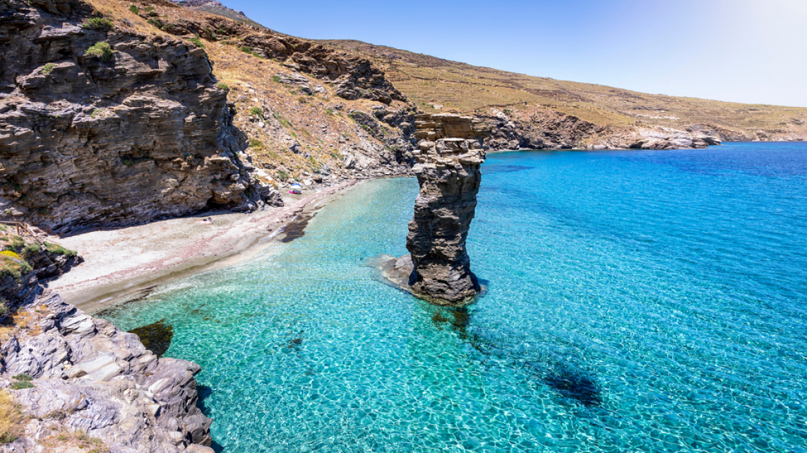 Οι βρετανικοί Times και το Thetravel.com προτείνουν την Άνδρο για διακοπές εκτός σεζόν