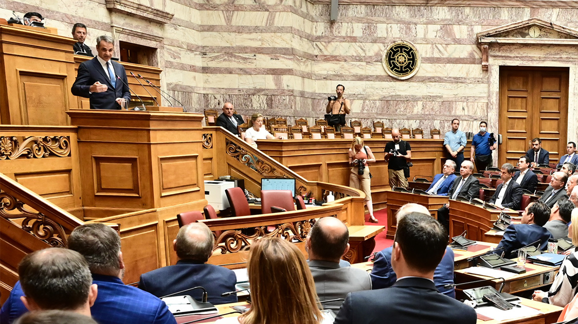 Κριτική από βουλευτές, απαντήσεις και μηνύματα από Μητσοτάκη στη συνεδρίαση της ΚΟ της ΝΔ