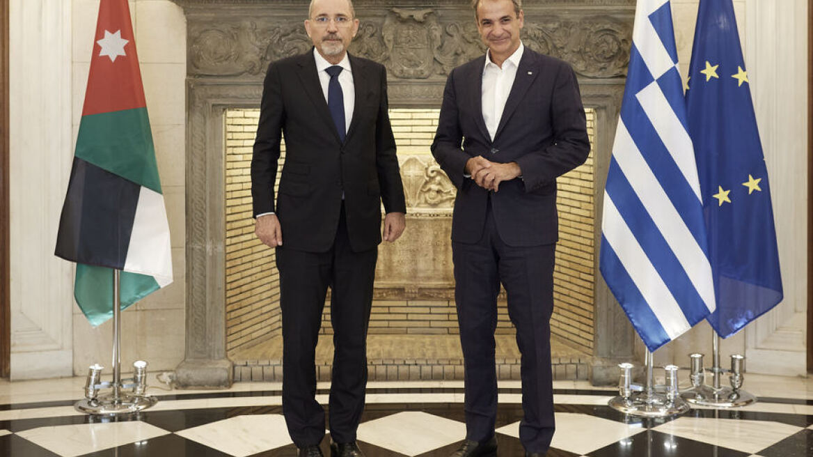Μητσοτάκης: Συναντήθηκε με τον αναπληρωτή πρωθυπουργό της Ιορδανίας