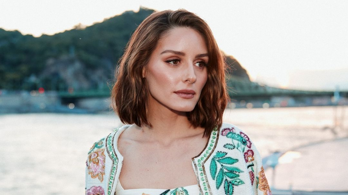 Καρέ μαλλιά: Η Olivia Palermo μάς δίνει τέσσερις stylish ιδέες για τα χτενίσματα του καλοκαιριού