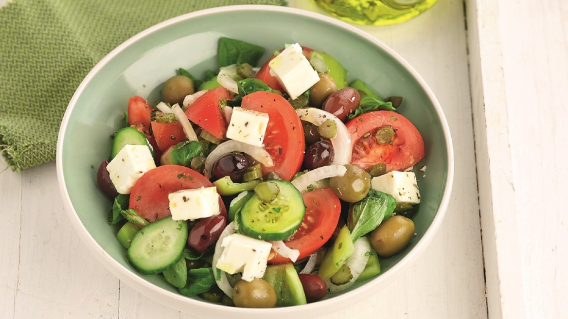 Ντάκο ή χωριάτικη: Τι προτιμούν οι αναγνώστες του Cantina;