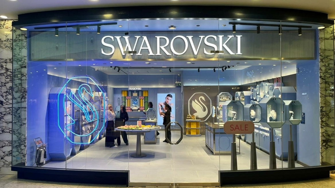 «Λάμπουν» και πάλι τα κρύσταλλα Swarovski στην Ελλάδα