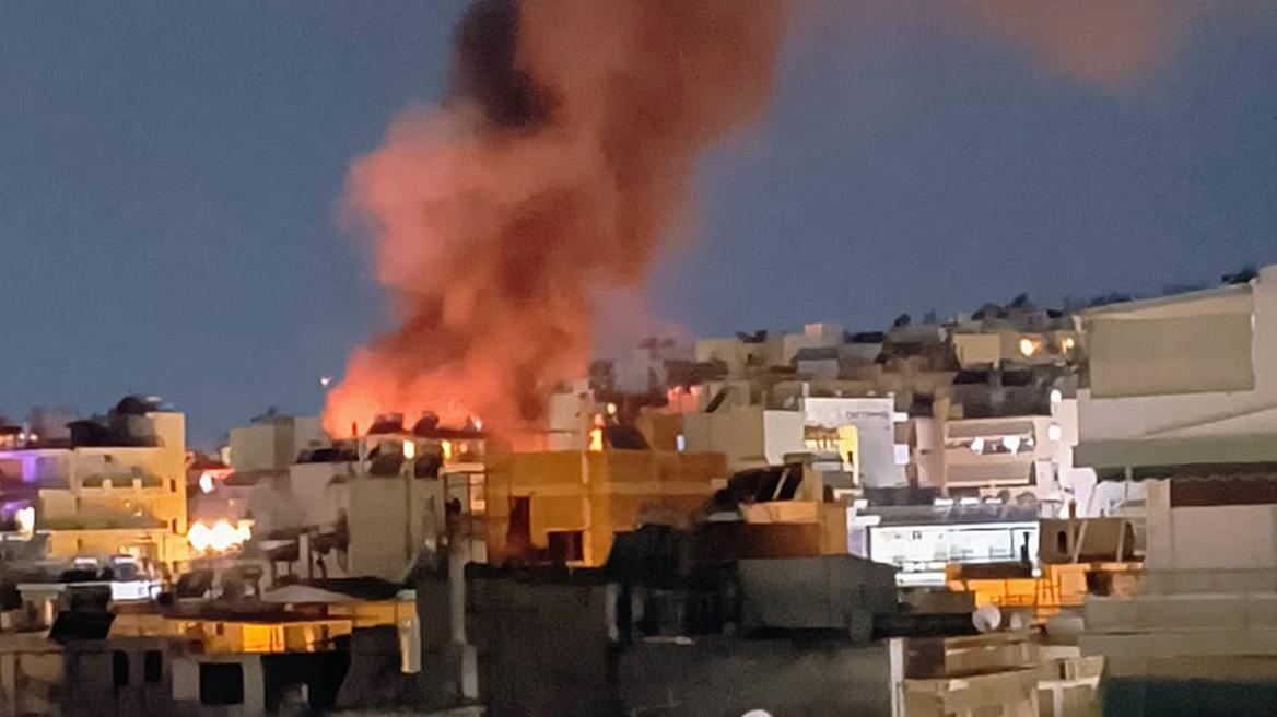 Φωτιά σε οικόπεδο στη Νίκαια, δείτε φωτογραφίες  