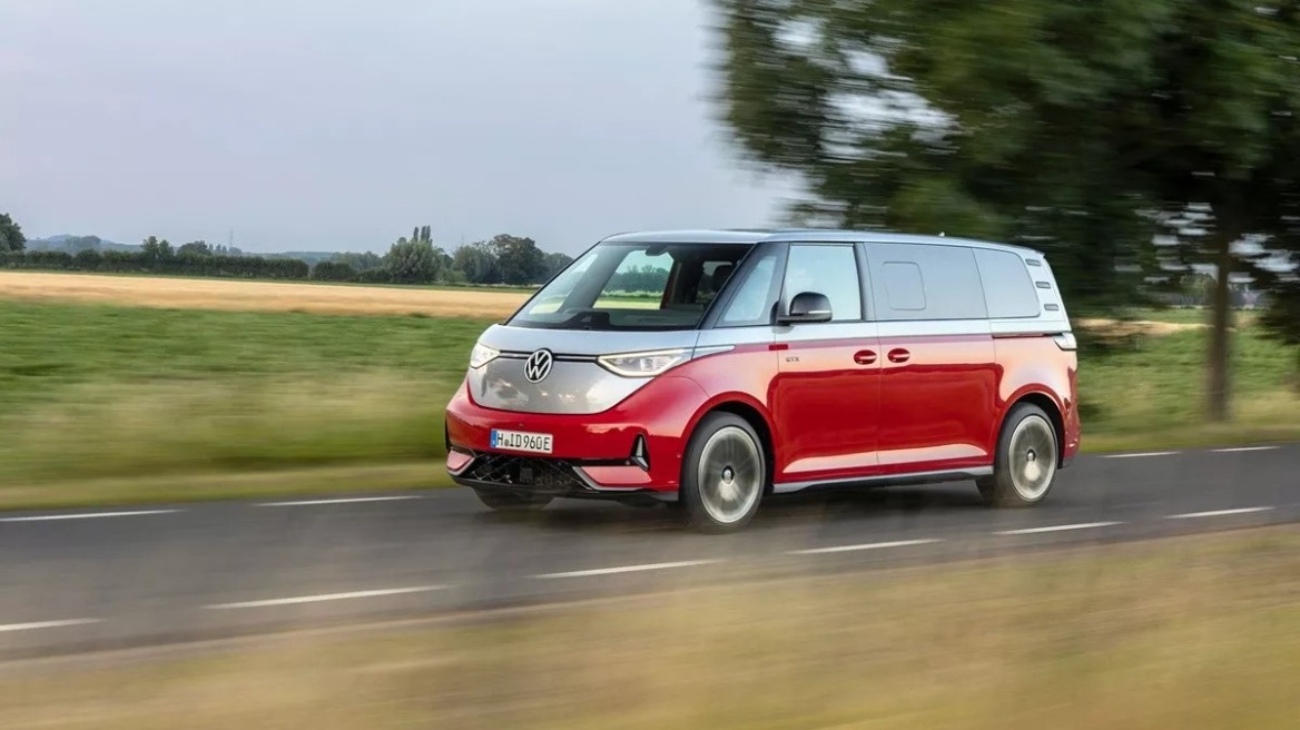 Οδηγούμε το σπορ επταθέσιο VW ID. Buzz GTX