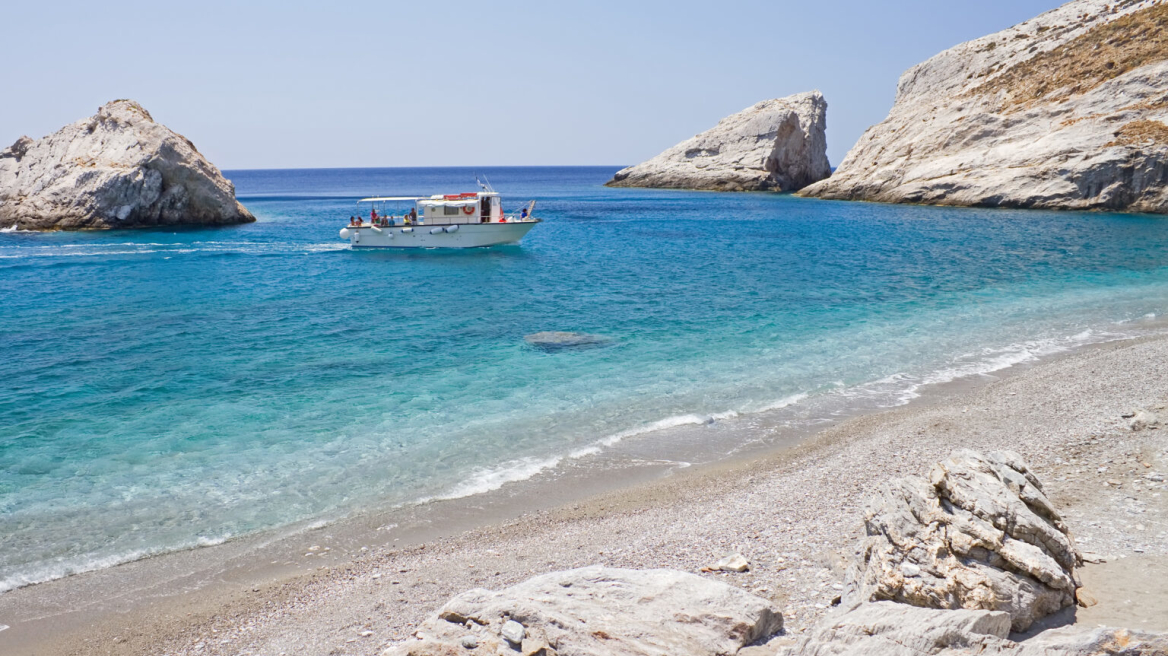  Οι καλύτερες παραλίες της Φολεγάνδρου