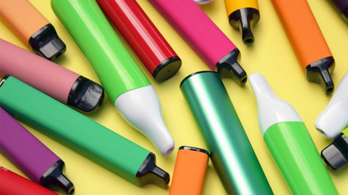 Μύθοι και αλήθειες για το ηλεκτρονικό τσιγάρο: Τελικά βλάπτει λιγότερο;