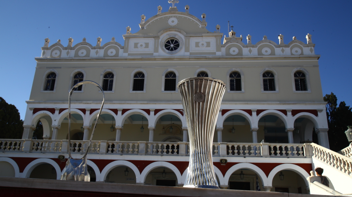 Ολυμπιακός: Στην Τήνο τα ευρωπαϊκά τρόπαια - Φωτογραφίες 