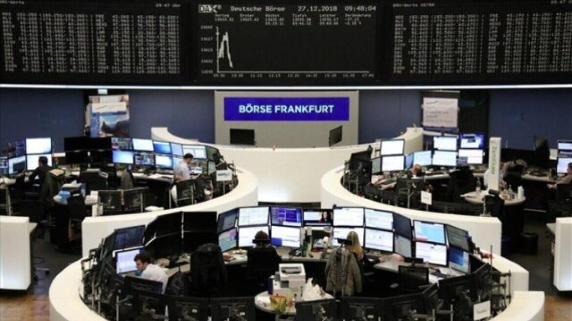 Σε βαθύ κόκκινο οι ευρωπαϊκές αγορές – Απώλειες άνω του 2% στη Γερμανία