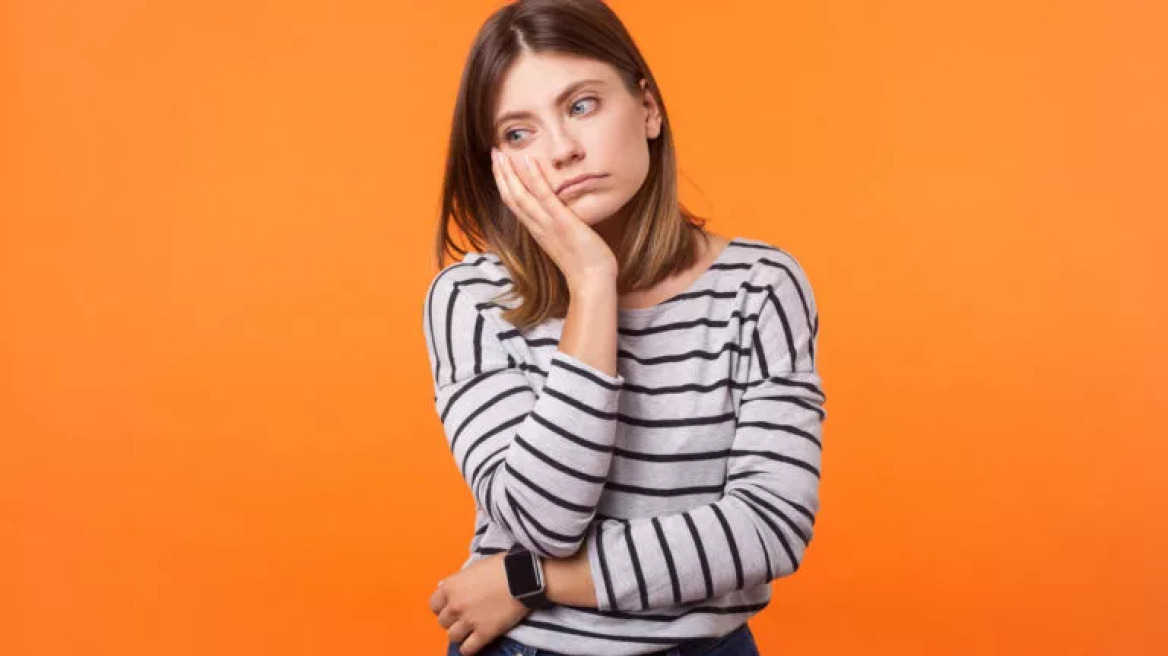 Σας τρώει το στρες στα 20; Τι κινδυνεύει να πάθει το μυαλό σας στα 50