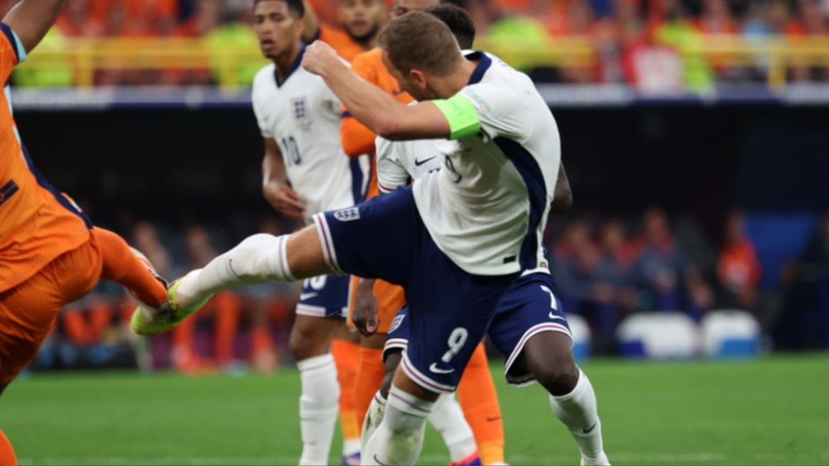 EURO 2024: Απίθανο, οι Άγγλοι ψηφίζουν τώρα ότι δεν ήταν πέναλτι υπέρ της ομάδας τους - Δείτε βίντεο