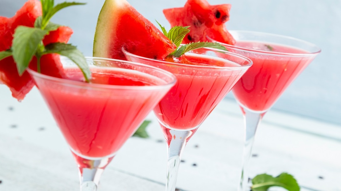 Φτιάχνουμε παγωμένο Martini καρπούζι