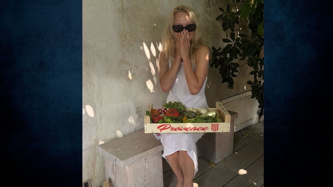 Πάμελα Άντερσον: Η ανάρτησή της από τη Νότια Γαλλία - Είναι ένα από τα αγαπημένα μου μέρη