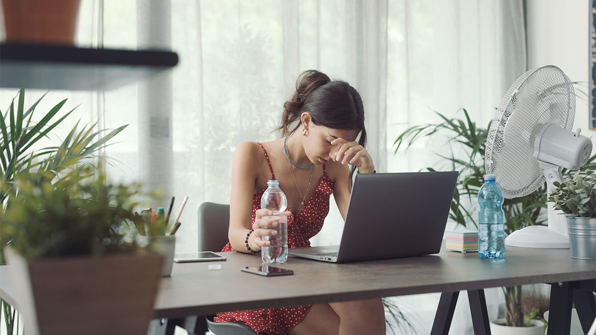 Γιατί ο καύσωνας προκαλεί πονοκέφαλο;