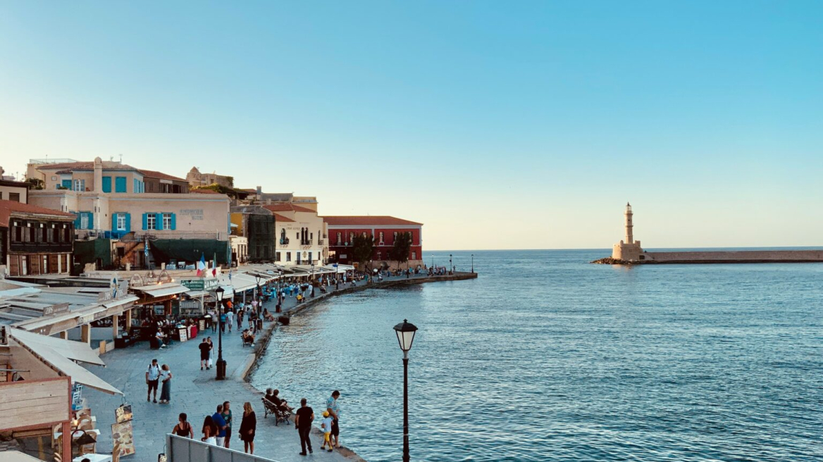 Νέα φανάρια στο κέντρο των Χανίων, φιλικά προς τα άτομα με μειωμένη όραση