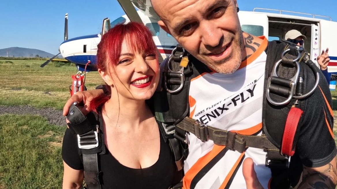 Χρύσα Κατσαρίνη: Τι συνέβη όταν έκανε ελεύθερη πτώση με αλεξίπτωτο