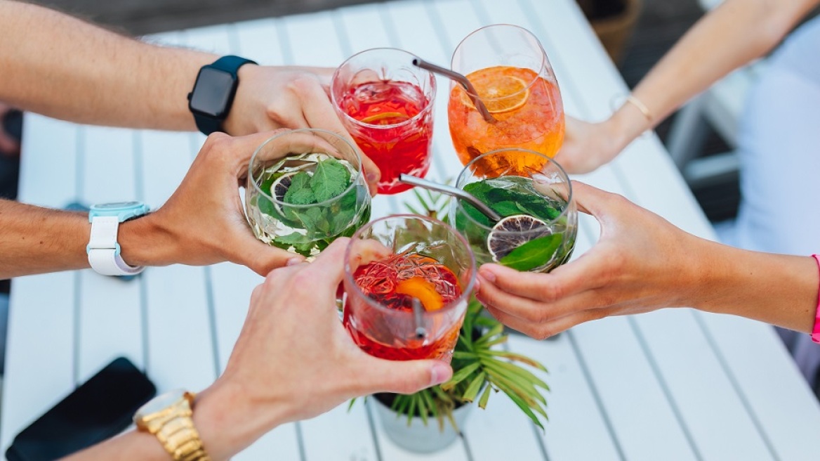 Επιτρέπεται να πίνουμε αλκοόλ στον καύσωνα;