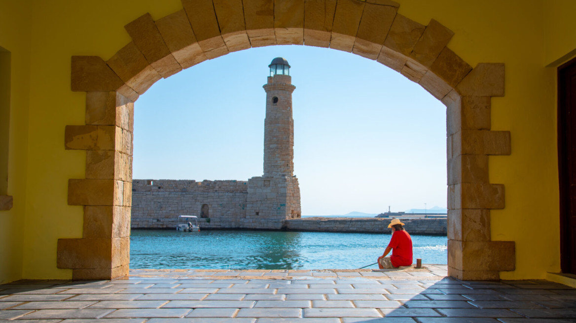 Διακοπές στο Ρέθυμνο: Οι εμπειρίες του Αυγούστου σε μια από τις γοητευτικότερες πόλεις της Ελλάδας 