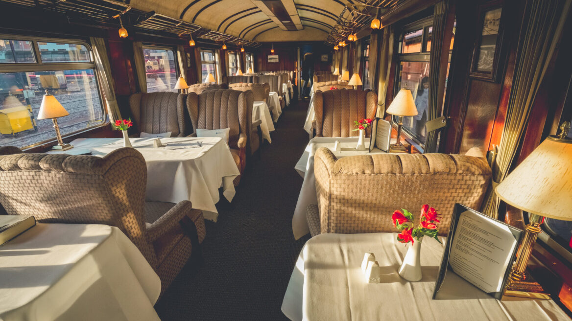 Luxury Travel: Η εξέλιξη της πολυτέλειας στα ταξίδια μέσα σε 10 δεκαετίες